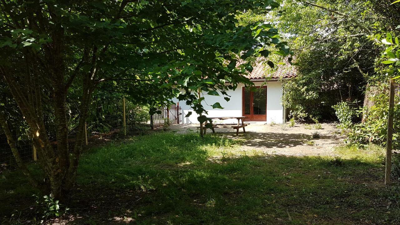 gite  ploum Pouydesseaux Extérieur photo