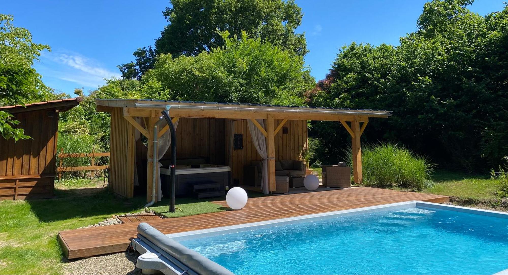 gite  ploum Pouydesseaux Extérieur photo