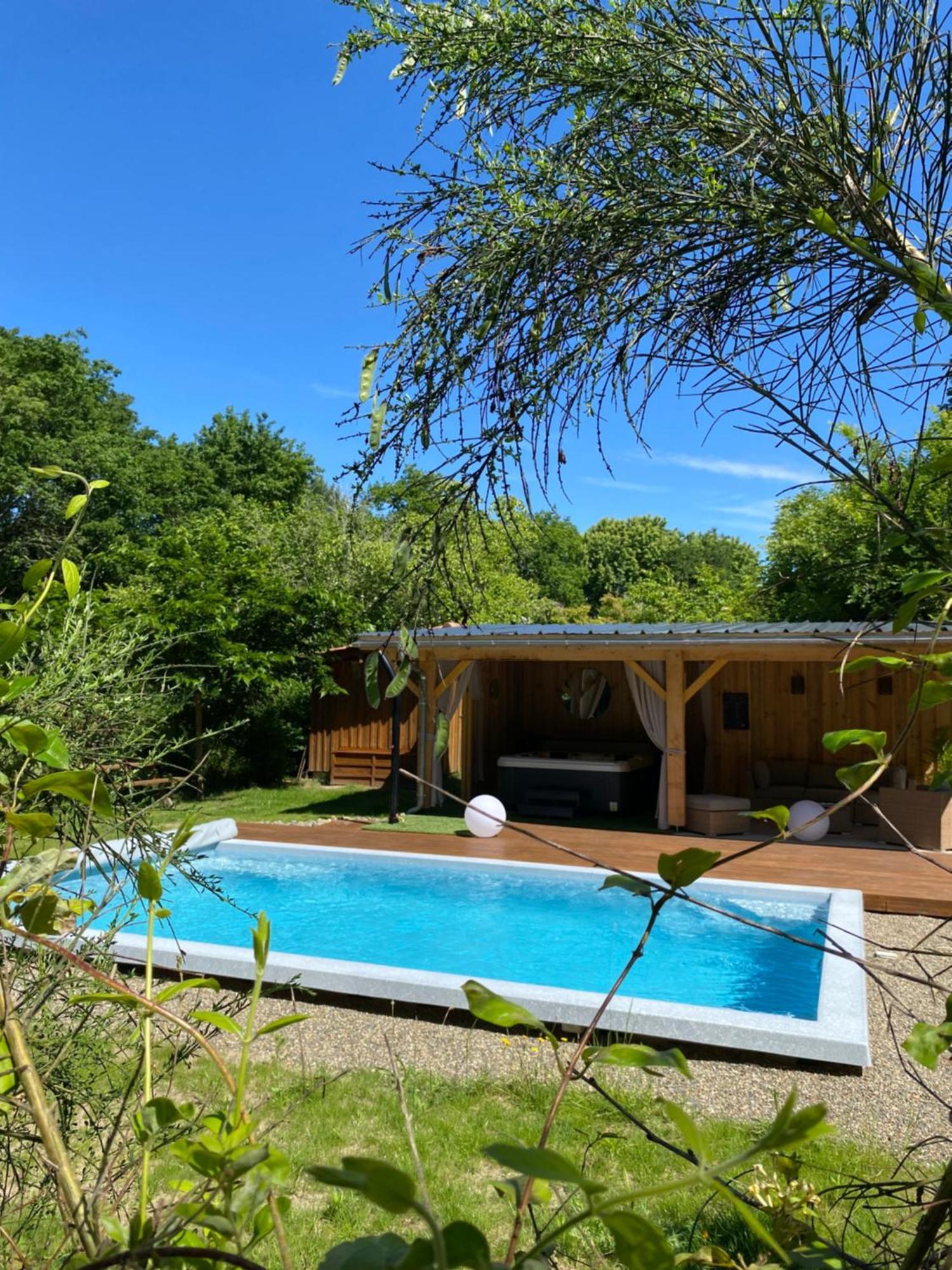 gite  ploum Pouydesseaux Extérieur photo
