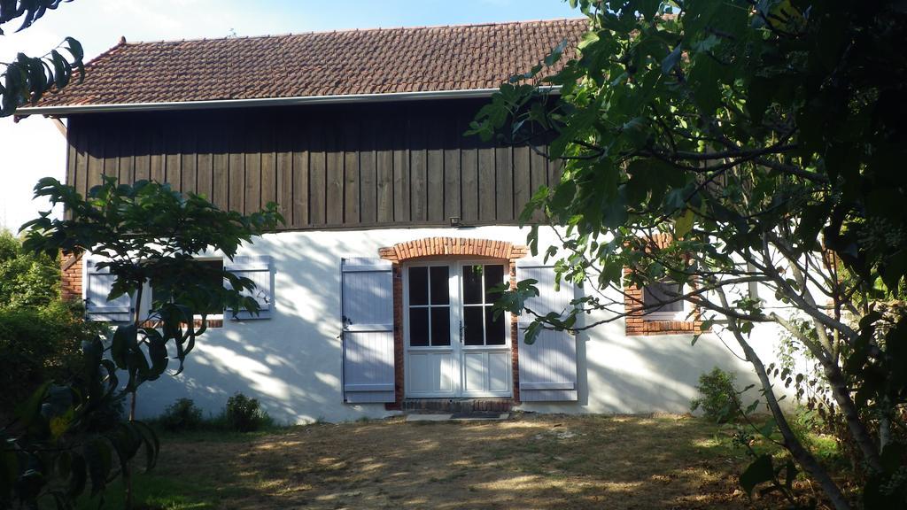 gite  ploum Pouydesseaux Extérieur photo